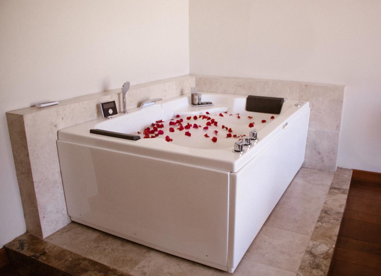 אורובמבה Taypikala Deluxe Valle Sagrado מראה חיצוני תמונה